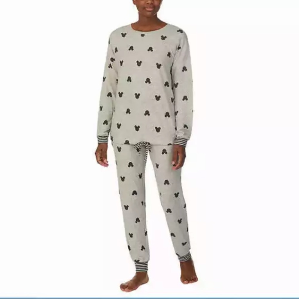 Disney character 2 piece lounge set